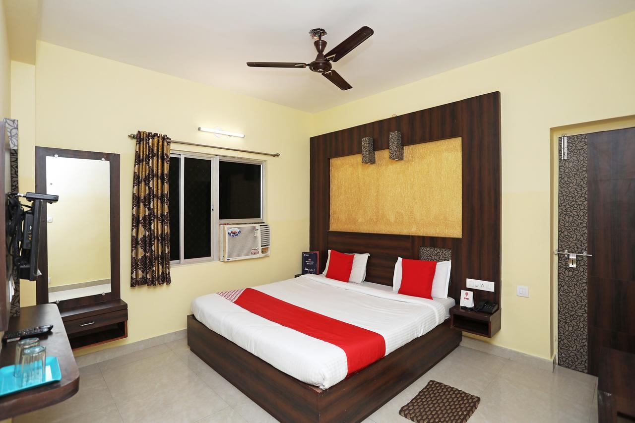 Oyo 15206 Hotel Sonar Gaon Puri Exterior photo